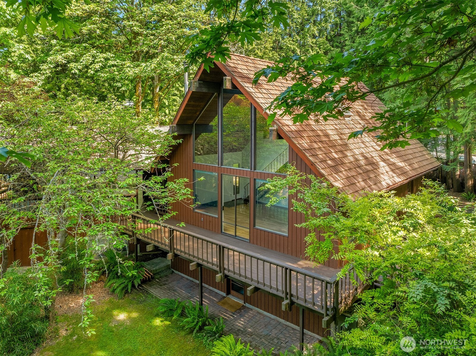 5709 80th Avenue SE Mercer Island WA 98040