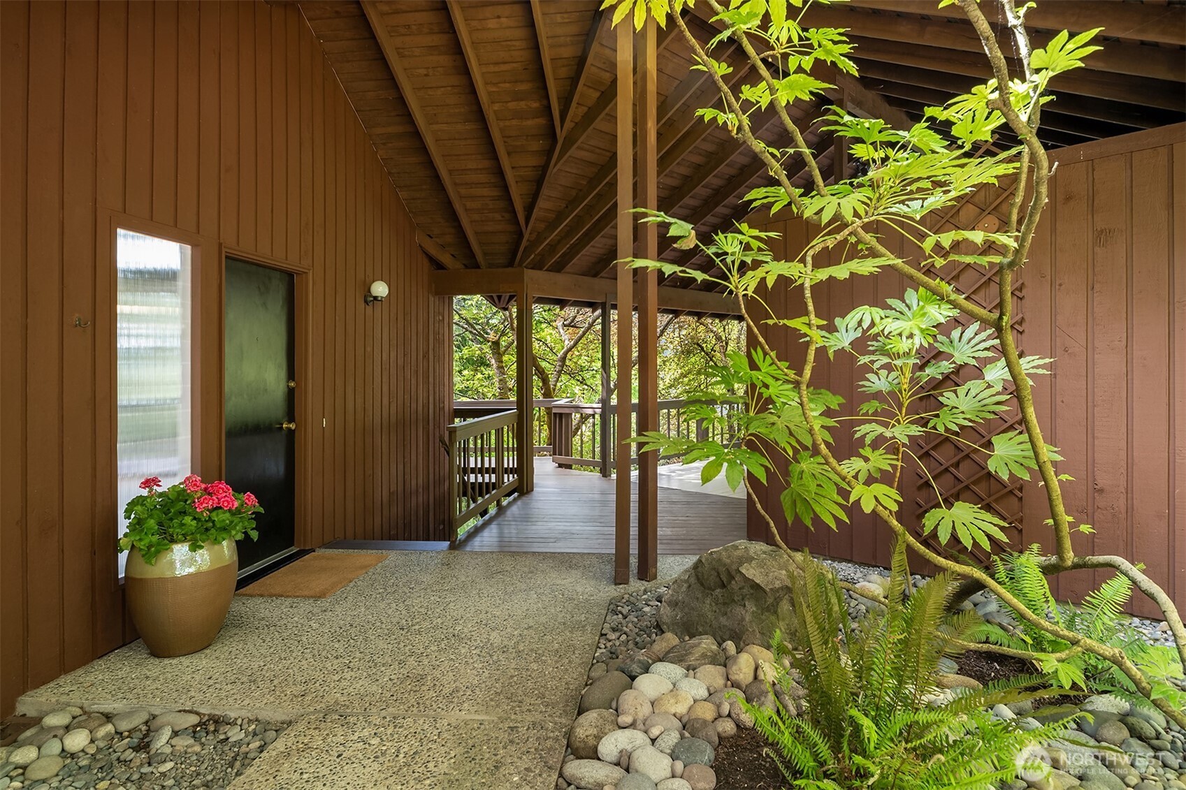 5709 80th Avenue SE Mercer Island WA 98040