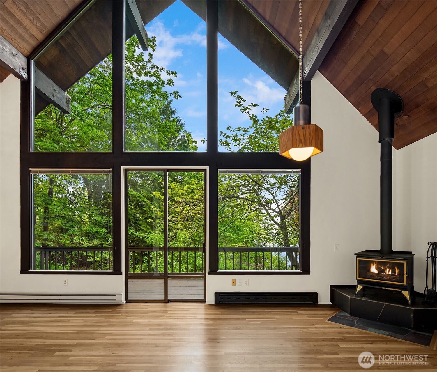 5709 80th Avenue SE Mercer Island WA 98040