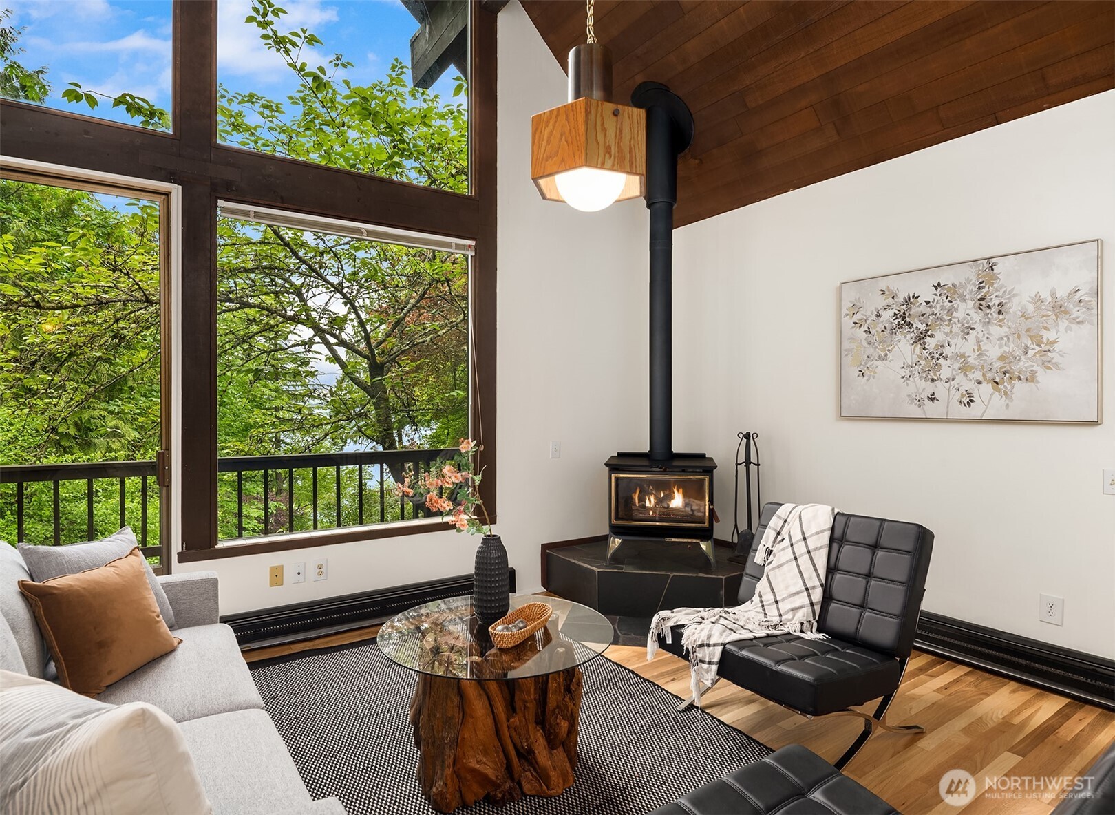 5709 80th Avenue SE Mercer Island WA 98040