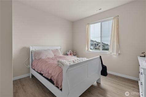2120 SW Putnam Drive Oak Harbor WA 98277