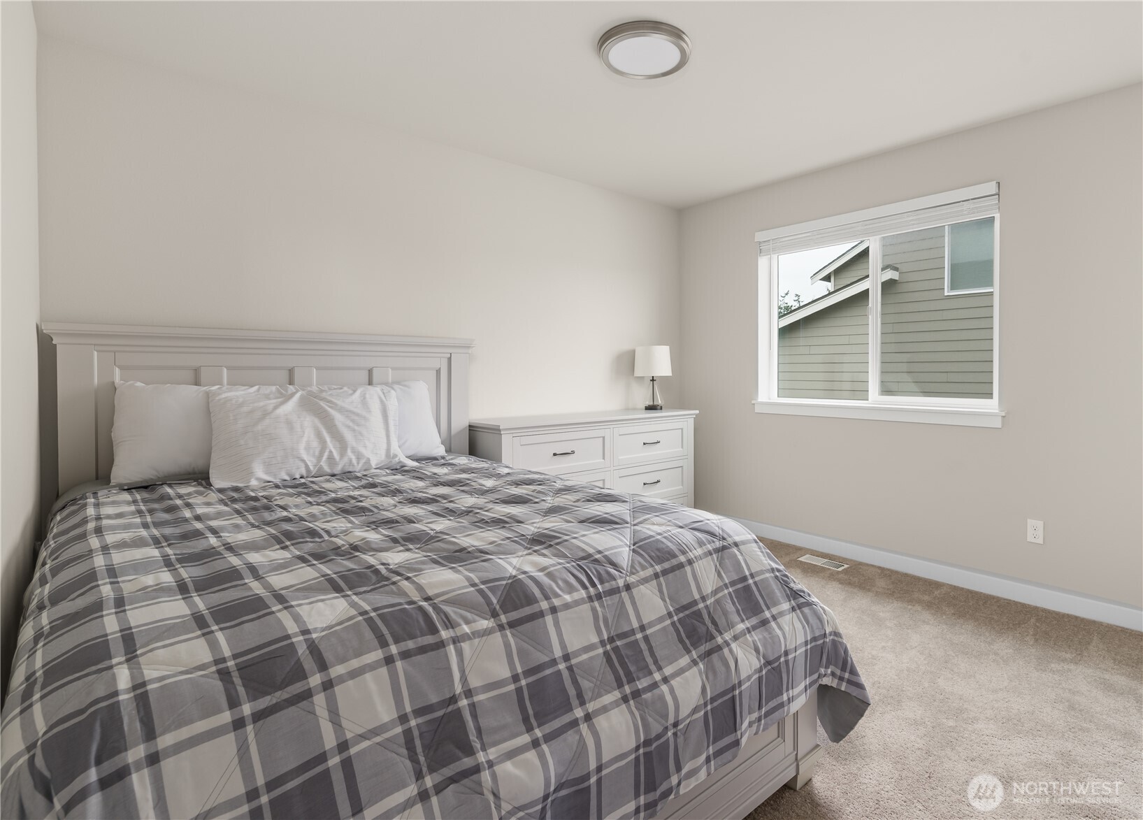 2120 SW Putnam Drive Oak Harbor WA 98277