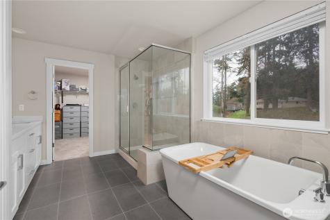 2120 SW Putnam Drive Oak Harbor WA 98277
