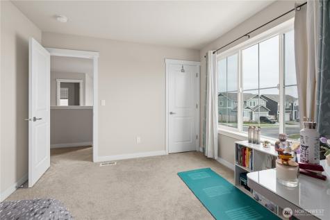 2120 SW Putnam Drive Oak Harbor WA 98277