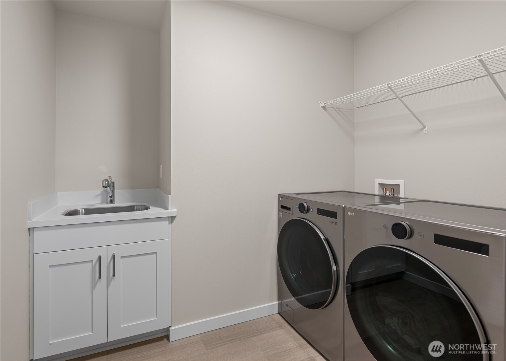 2120 SW Putnam Drive Oak Harbor WA 98277