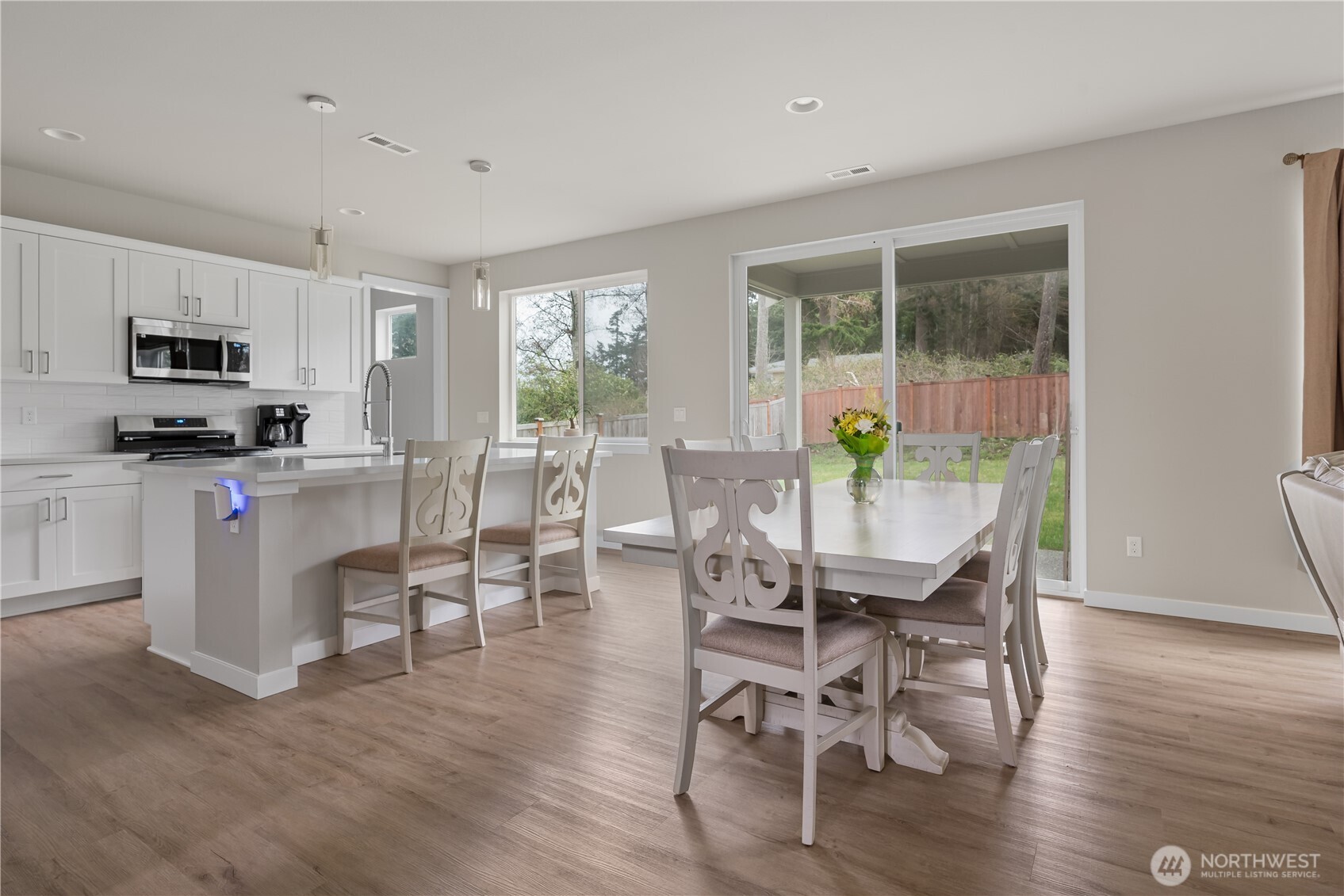 2120 SW Putnam Drive Oak Harbor WA 98277