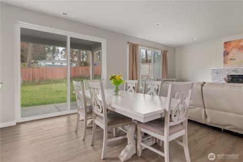 2120 SW Putnam Drive Oak Harbor WA 98277
