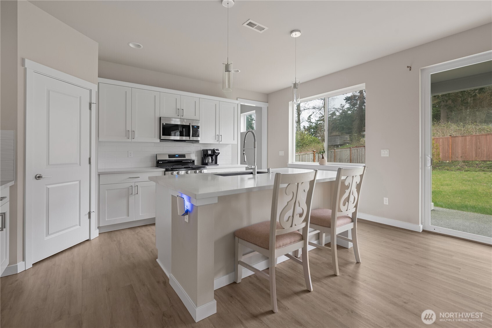 2120 SW Putnam Drive Oak Harbor WA 98277