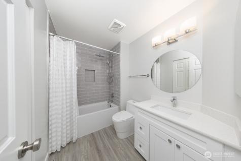 4905 NE 19th Court Renton WA 98059