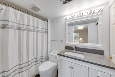 4905 NE 19th Court Renton WA 98059