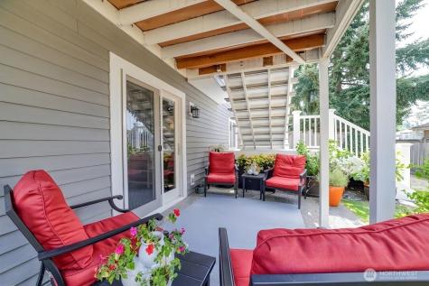 4905 NE 19th Court Renton WA 98059