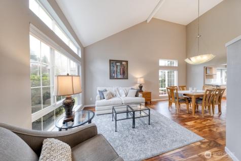 4905 NE 19th Court Renton WA 98059