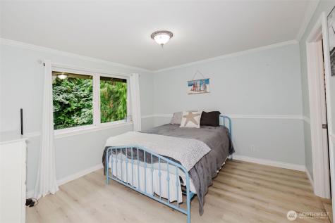 1799 NW Mulholland Boulevard Poulsbo WA 98370