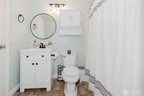 1799 NW Mulholland Boulevard Poulsbo WA 98370