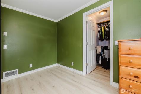 1799 NW Mulholland Boulevard Poulsbo WA 98370