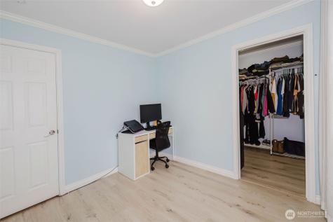 1799 NW Mulholland Boulevard Poulsbo WA 98370