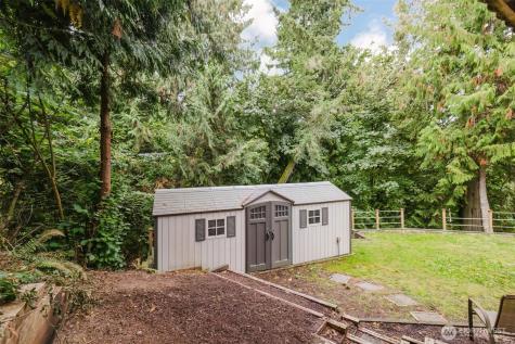 1799 NW Mulholland Boulevard Poulsbo WA 98370