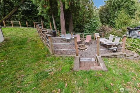 1799 NW Mulholland Boulevard Poulsbo WA 98370