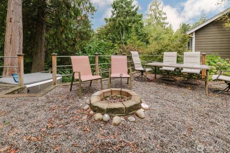 1799 NW Mulholland Boulevard Poulsbo WA 98370