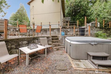 1799 NW Mulholland Boulevard Poulsbo WA 98370