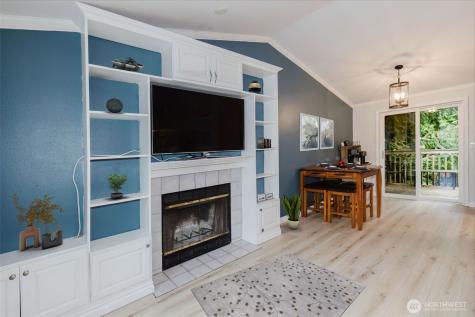 1799 NW Mulholland Boulevard Poulsbo WA 98370