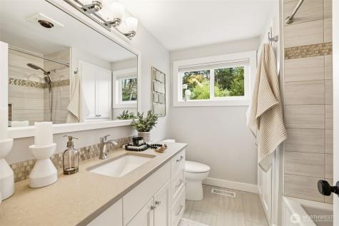 2506 159th Avenue SE Bellevue WA 98008
