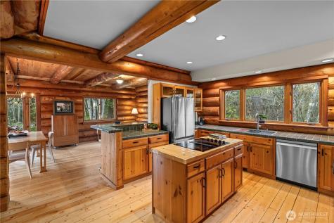 7200 NE Day Road W Bainbridge Island WA 98110