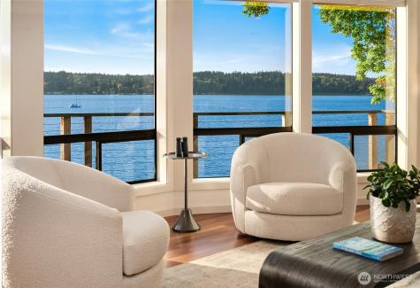 10153 SW 263rd Street Vashon WA 98070