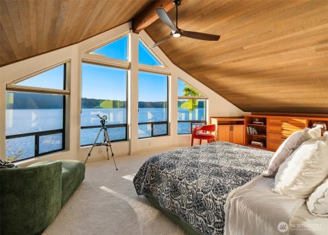 10153 SW 263rd Street Vashon WA 98070