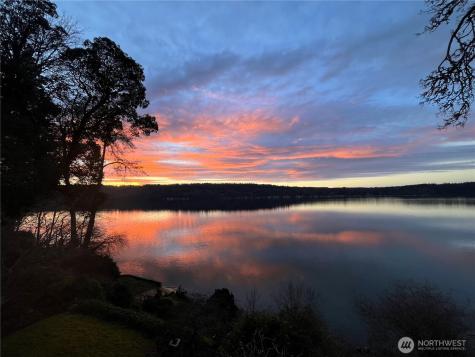 10153 SW 263rd Street Vashon WA 98070