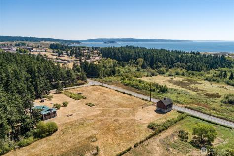 2725 Hunt Road Oak Harbor WA 98277