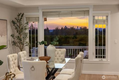 9359 Sunset Way Bellevue WA 98004