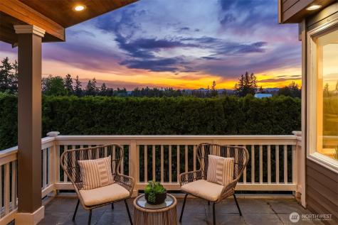 9359 Sunset Way Bellevue WA 98004