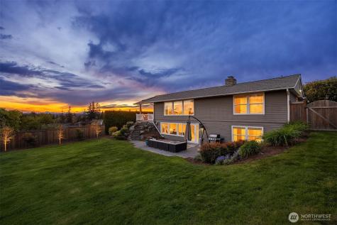 9359 Sunset Way Bellevue WA 98004
