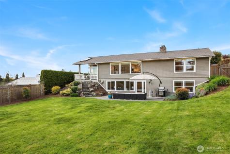 9359 Sunset Way Bellevue WA 98004