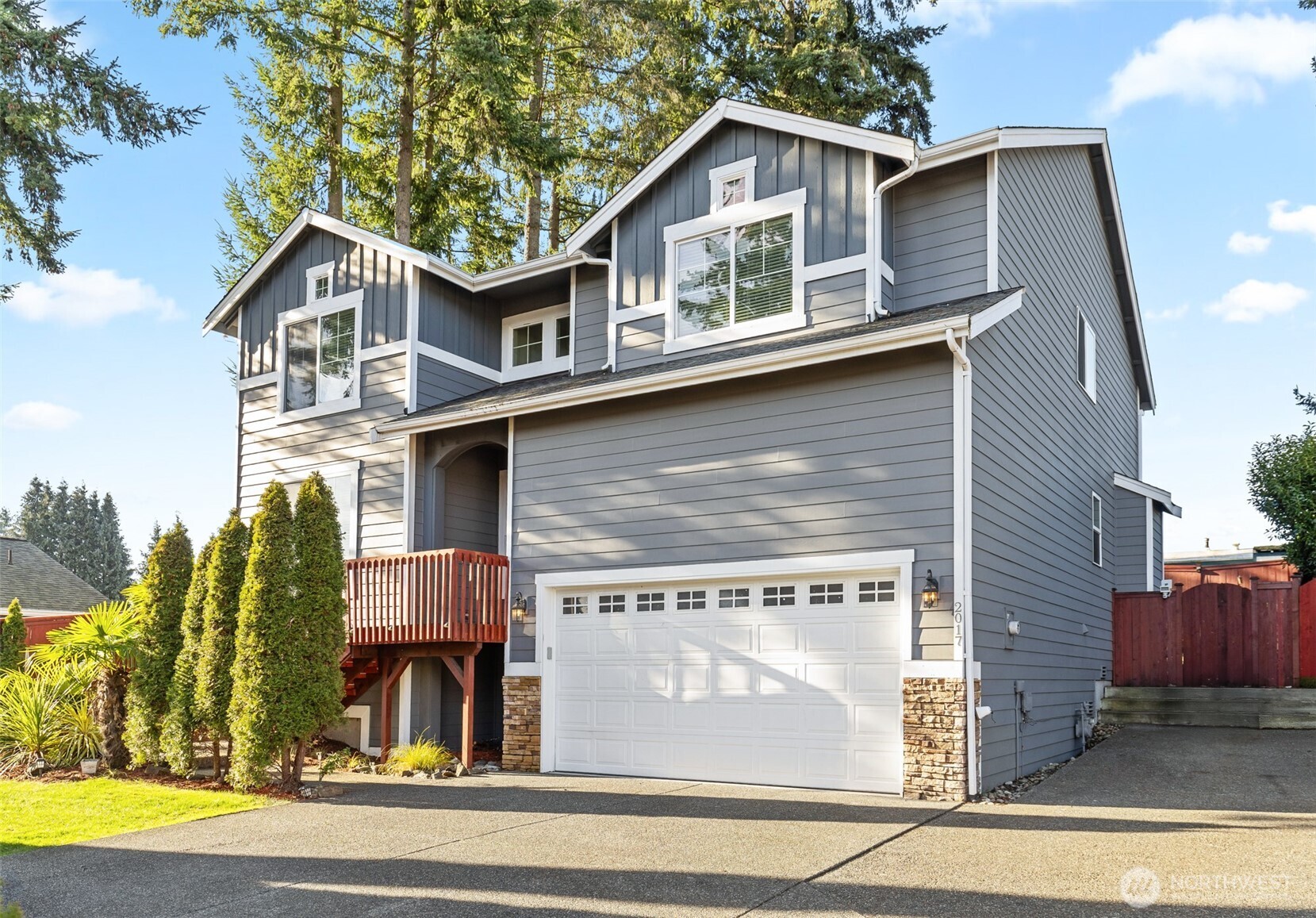2017 NE 24th Place Renton WA 98056