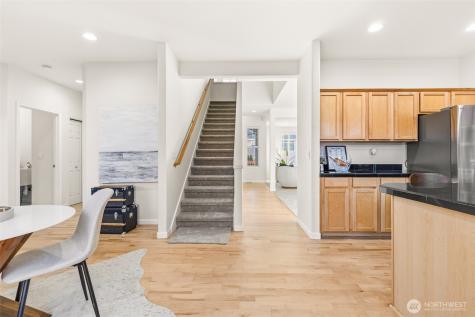 2017 NE 24th Place Renton WA 98056