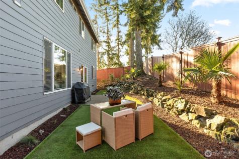 2017 NE 24th Place Renton WA 98056
