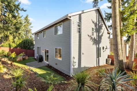 2017 24TH Renton WA 98056