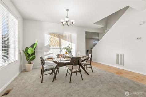 2017 NE 24th Place Renton WA 98056