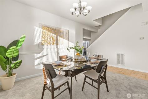 2017 NE 24th Place Renton WA 98056