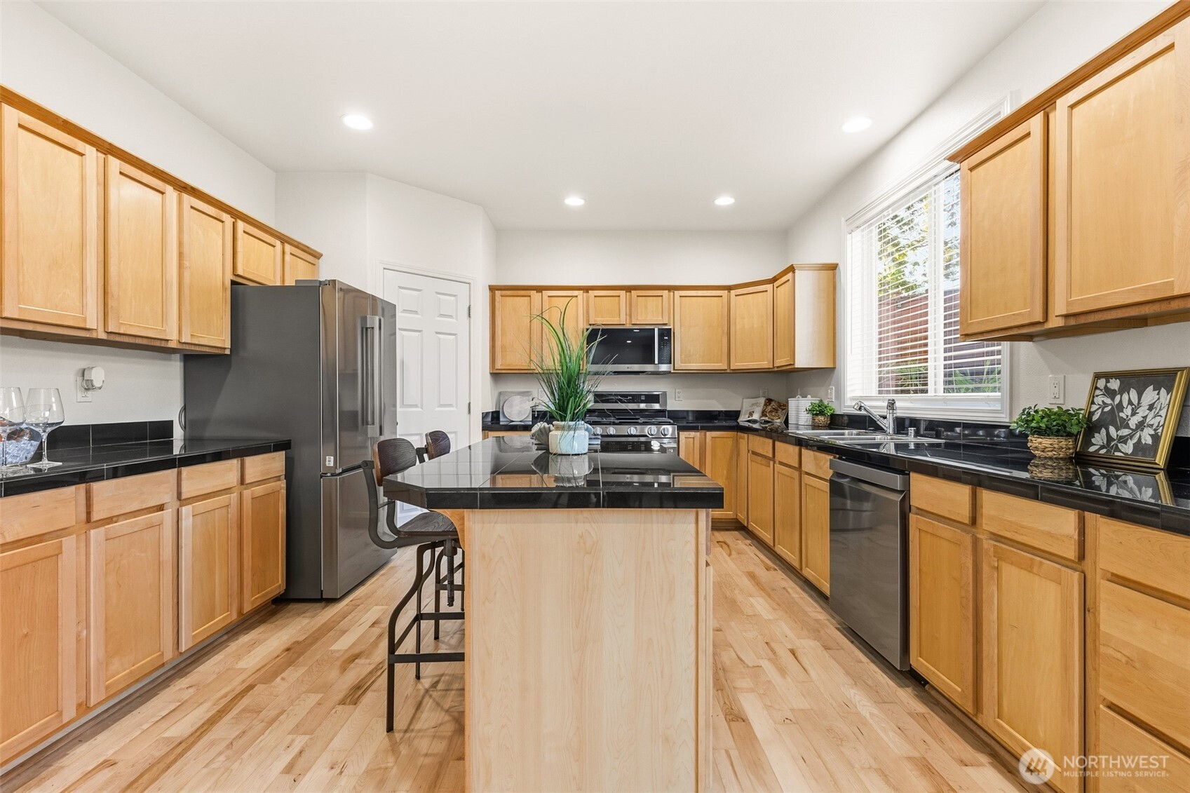 2017 NE 24th Place Renton WA 98056