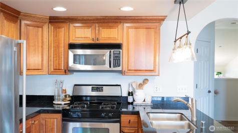 2107 Tacoma Court Tacoma WA 98405