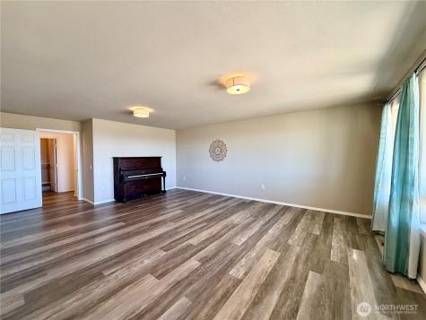 1593 E Ocean Shores Boulevard SW Ocean Shores WA 98569