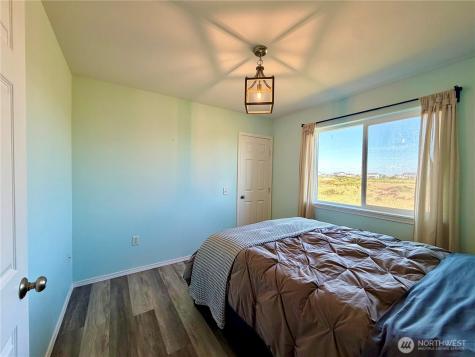 1593 E Ocean Shores Boulevard SW Ocean Shores WA 98569
