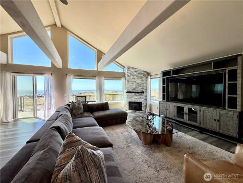 1593 E Ocean Shores Boulevard SW Ocean Shores WA 98569