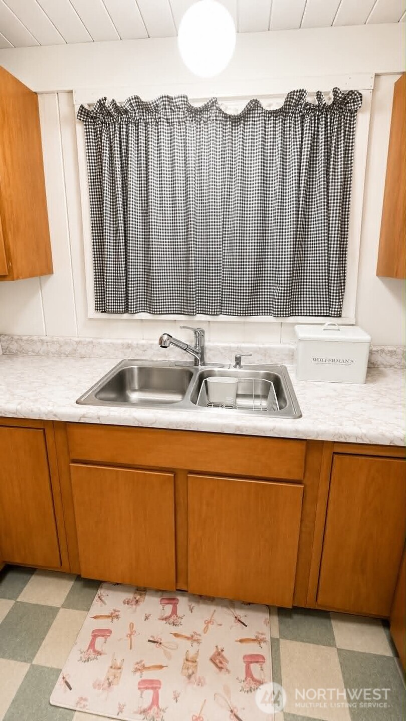 80 E Country Club Drive E Union WA 98592