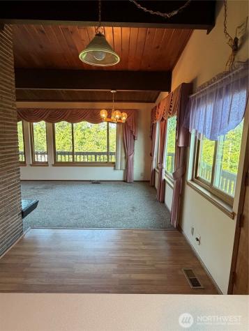 7949 20th Avenue SW Seattle WA 98106