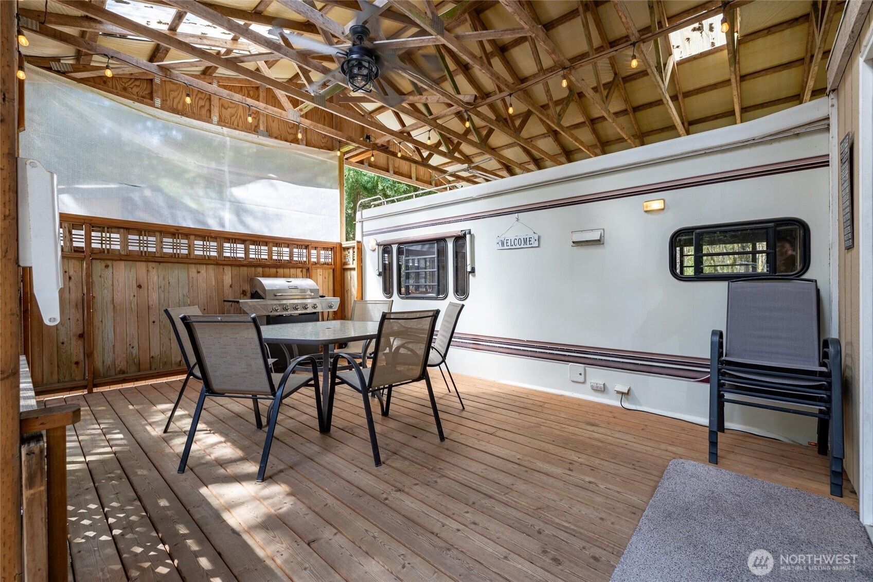 1028 Maple Lane Sumas WA 98295
