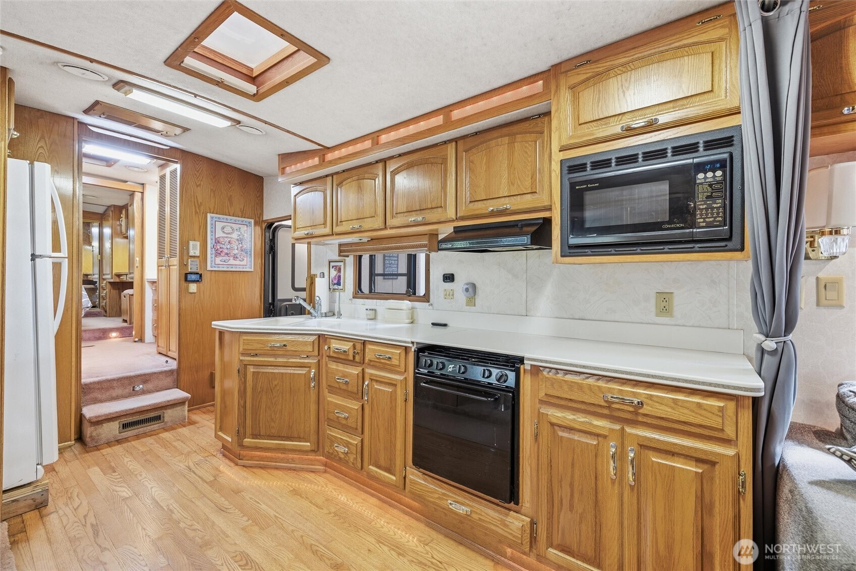 1028 Maple Lane Sumas WA 98295